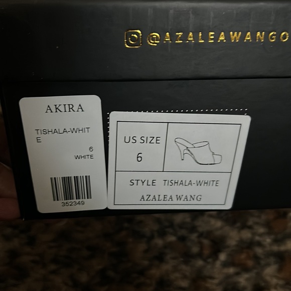 Azalea wang from Akria with sandal wedges new!!! - Picture 3 of 3